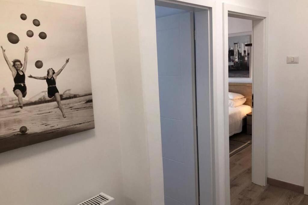 Downtown Chic Daire Yaş Dış mekan fotoğraf